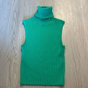 Woman’s Zara Cropped Tank